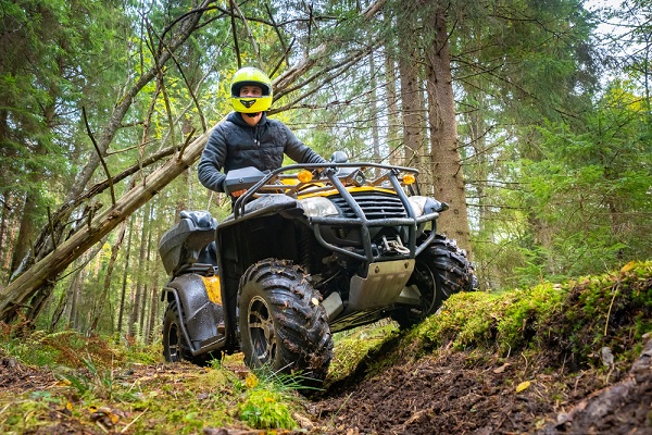 Equipements de sécurité pour piloter un quad en Belgique